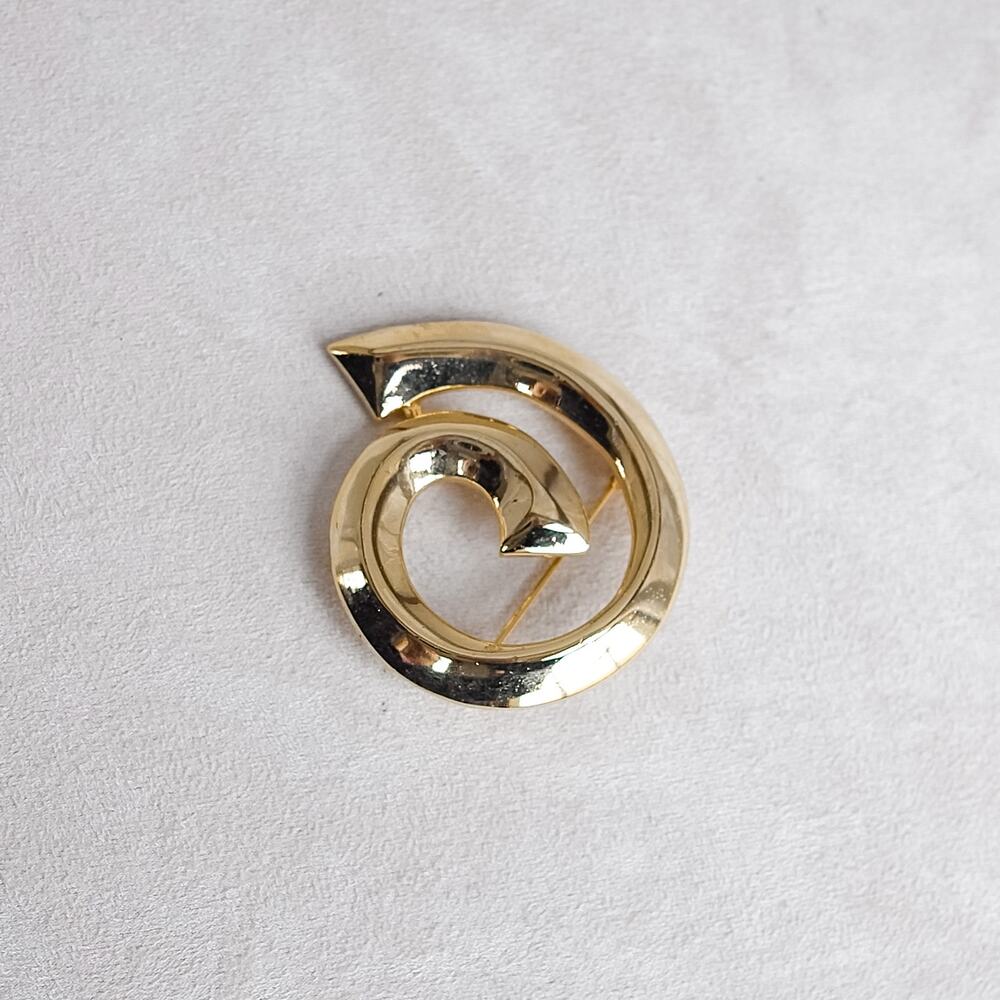 Gold-Tone Swirl Brooch Vintage Abstract Statement Piece Costume Jewelry Polished